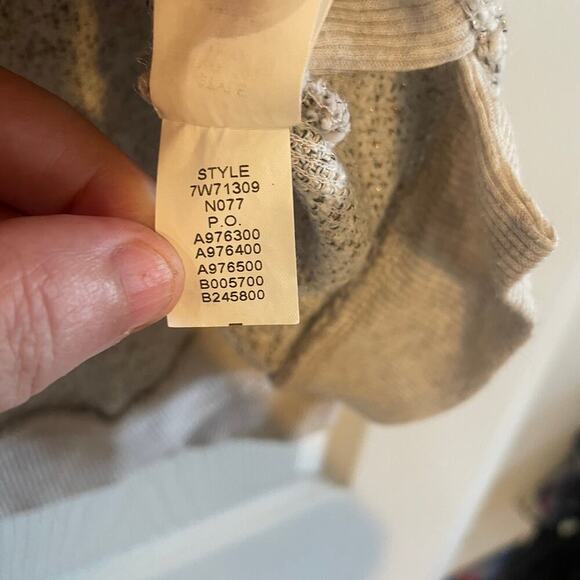 Lucky Lotus Sweater Beige metallic Knit Pullover Embellished Studded Ladies Sz L - Picture 7 of 14